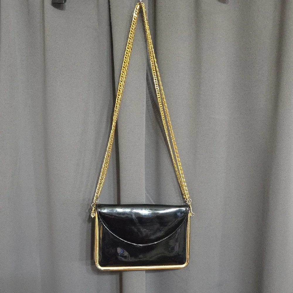 Cappagallo Elegant Black/Gold Chain Shoulder/Evening Bag Purse Patent Leather‎